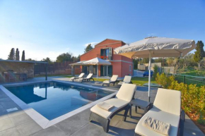 Castelia Luxury Villas